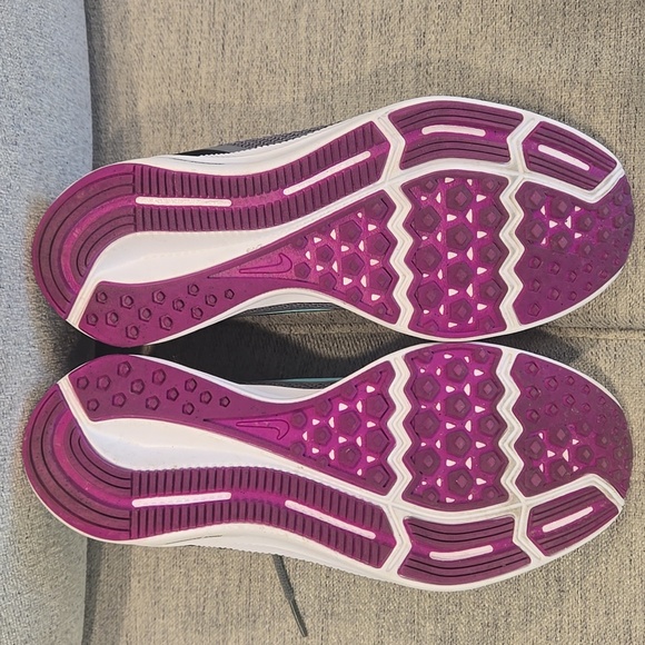 Nike Gray and Blue Women's Shoes - Picture 3 of 6